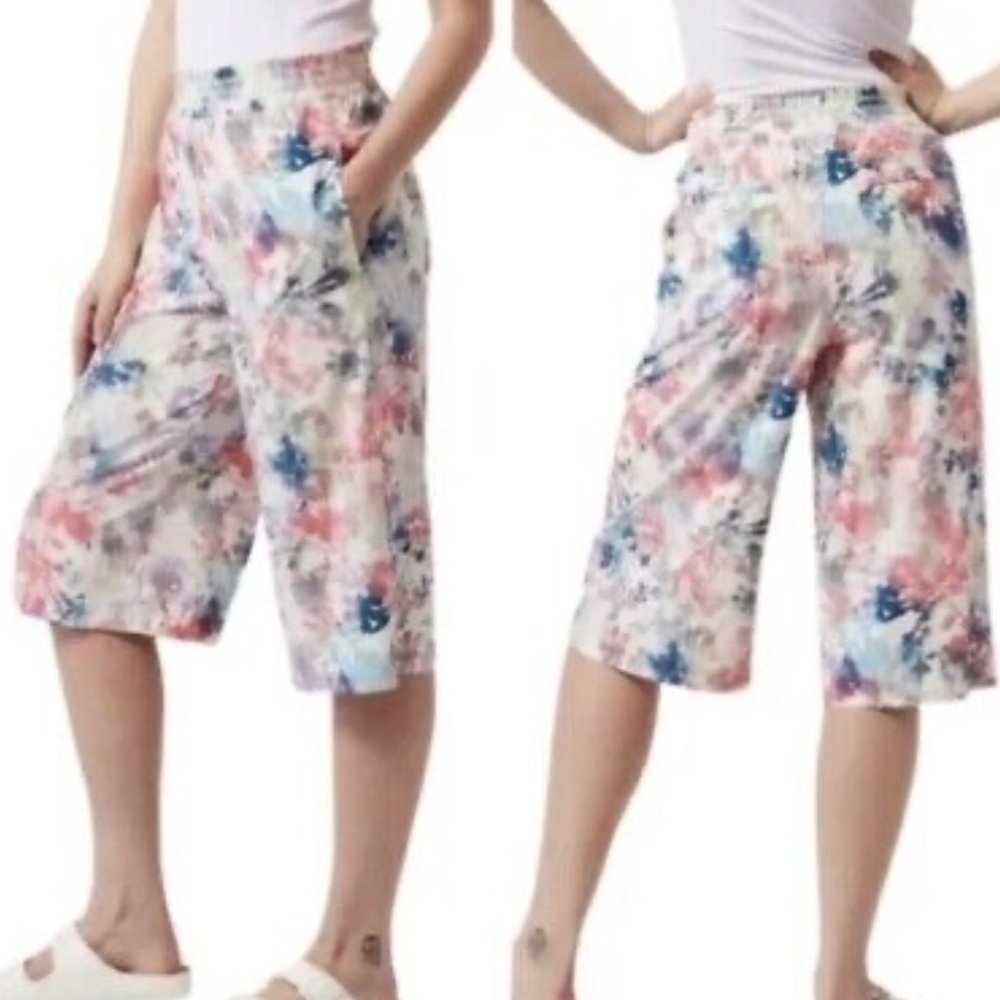 Athleta‎ Savannah Pull On Bermuda Shorts/Pants